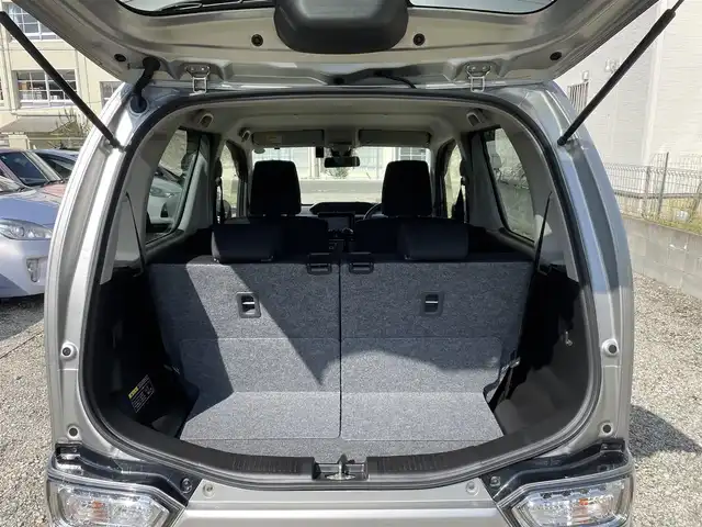 スズキ ワゴンＲ スティングレー HYBRID X 福岡県 2018(平30)年 1.8万km スチールシルバーM 社外ナビ/（AM/FM/CD/DVD/iPod/AUX/ミュージックサーバー/ワンセグTV）/アイドリングストップ/衝突軽減ブレーキ/横滑り防止/レーンキープ/ハンズフリー/シートヒーター（運転席）/ドライブレコーダー前（SD無し）/純正フロアマット/純正アルミホイール/オートライト/フォグランプ/電格ミラー/保証書/取扱説明書/スペアキー×１/プッシュスタート