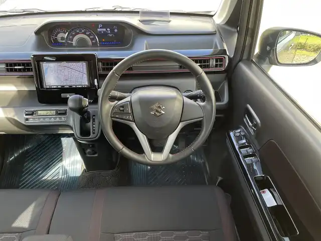 スズキ ワゴンＲ スティングレー HYBRID X 福岡県 2018(平30)年 1.8万km スチールシルバーM 社外ナビ/（AM/FM/CD/DVD/iPod/AUX/ミュージックサーバー/ワンセグTV）/アイドリングストップ/衝突軽減ブレーキ/横滑り防止/レーンキープ/ハンズフリー/シートヒーター（運転席）/ドライブレコーダー前（SD無し）/純正フロアマット/純正アルミホイール/オートライト/フォグランプ/電格ミラー/保証書/取扱説明書/スペアキー×１/プッシュスタート