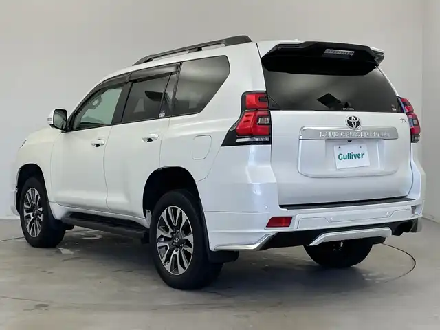 トヨタ ランドクルーザー プラド TX Lパッケージ 新潟県 2023(令5)年 3.3万km ホワイトパールクリスタルシャイン モデリスタエアロ/サンルーフ/ベージュ革シート/メーカーOPナビ/全方位カメラ（フロント/サイド/リア）/プリクラッシュセーフティ/レーダークルーズコントロール/レーンキープアシスト/パーキングサポートブレーキ/ビルトインETC2.0/前後ドライブレコーダー/エアシート/シートヒーター/オートライト/オートハイビーム/LEDヘッドライト/プッシュスタート/ウッドコンビステアリング/ステアリングスイッチ/オートドアミラー/ウィンカーミラー/フロアマット/ドアバイザー