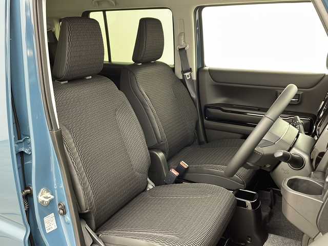 スズキ ハスラー HYBRID X 兵庫県 2025(令7)年 0.1千km デニムブルー ガンメタリック 2トーン ・登録済未使用車/・純正９インチ全方位モニター付きナビゲーション/TV/DVD/CD/スマートフォン連携/Bluetooth/・全方位モニター/・デュアルカメラブレーキサポート/・誤発進抑制機能後退時ブレーキサポート/・後方誤発進抑制機能/・リヤパーキングセンサー/・車線逸脱警報機能/・車線逸脱抑制機能/・ふらつき警報機能/・先行車発進お知らせ機能/・アダプティブクルーズコントロール/・標識認識機能/・ハイビームアシスト/・LEDヘッドライト/・オートライト/・前席シートヒーター/・純正15インチアルミホイール/・プッシュスタート/・スマートキー/・アイドリングストップ