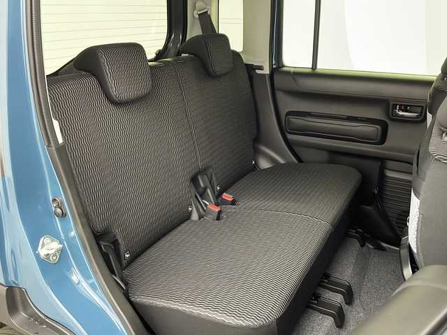 スズキ ハスラー HYBRID X 兵庫県 2025(令7)年 0.1千km デニムブルー ガンメタリック 2トーン ・登録済未使用車/・純正９インチ全方位モニター付きナビゲーション/TV/DVD/CD/スマートフォン連携/Bluetooth/・全方位モニター/・デュアルカメラブレーキサポート/・誤発進抑制機能後退時ブレーキサポート/・後方誤発進抑制機能/・リヤパーキングセンサー/・車線逸脱警報機能/・車線逸脱抑制機能/・ふらつき警報機能/・先行車発進お知らせ機能/・アダプティブクルーズコントロール/・標識認識機能/・ハイビームアシスト/・LEDヘッドライト/・オートライト/・前席シートヒーター/・純正15インチアルミホイール/・プッシュスタート/・スマートキー/・アイドリングストップ