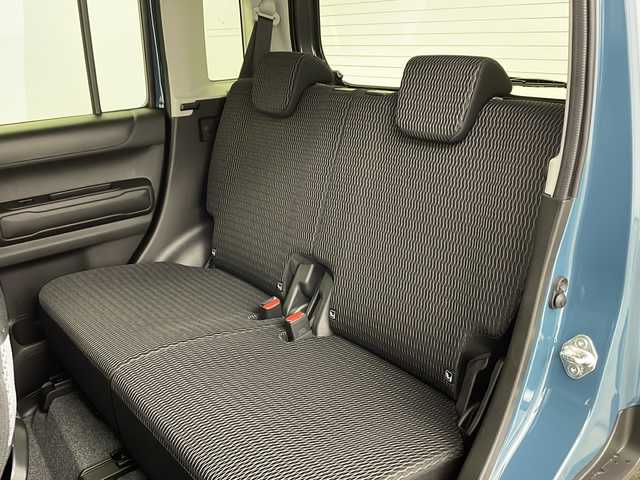 スズキ ハスラー HYBRID X 兵庫県 2025(令7)年 0.1千km デニムブルー ガンメタリック 2トーン ・登録済未使用車/・純正９インチ全方位モニター付きナビゲーション/TV/DVD/CD/スマートフォン連携/Bluetooth/・全方位モニター/・デュアルカメラブレーキサポート/・誤発進抑制機能後退時ブレーキサポート/・後方誤発進抑制機能/・リヤパーキングセンサー/・車線逸脱警報機能/・車線逸脱抑制機能/・ふらつき警報機能/・先行車発進お知らせ機能/・アダプティブクルーズコントロール/・標識認識機能/・ハイビームアシスト/・LEDヘッドライト/・オートライト/・前席シートヒーター/・純正15インチアルミホイール/・プッシュスタート/・スマートキー/・アイドリングストップ