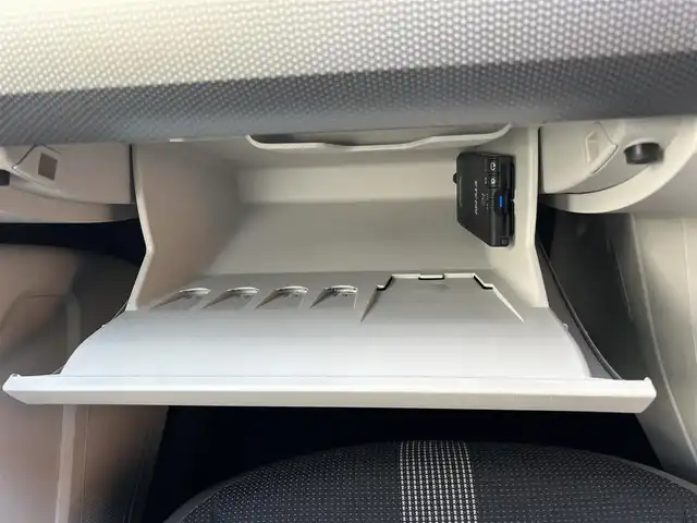 フォルクスワーゲン アップ！ ハイアップ！ 兵庫県 2019(令1)年 7.2万km 紺 ワンオーナー/Composition Phone/(AM/FM/Bluetooth)/クルーズコントロール/シティエマージェンシーブレーキ/オートライトシステム/ETC/前後ドライブレコーダー/D/Nシートヒーター/純正フロアマット/純正アルミホイール/横滑り防止/アイドリングストップ/スペアキー1本/ISOFIX/新車時保証書