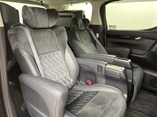 トヨタ アルファード S Cパッケージ 道央・札幌 2016(平28)年 3.9万km スパークリングブラックパールクリスタルシャイン ・4WD/モデリスタエアロ/・ALPINEナビ　/・BT/CD/DVD/SD/フルセグ/・バックカメラ/・フリップダウンモニター/・両側パワースライドドア/・レーダークルーズコントロール/・パワーバックドア/・社外前方ドライブレコーダー/・電動パーキング/・ビルトインETC/・ステアリングスイッチ/ヒーター/・LEDオートライト/フォグランプ/・ハーフレザーシート/・パワーシート/シートポジションメモリー/・MTモード付AT/・スマートキー/プッシュスタート/・電動格納ミラー/ウィンカーミラー