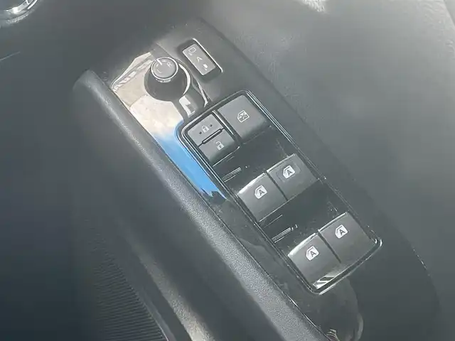 トヨタ ヴェルファイア Z 千葉県 2016(平28)年 3.7万km グレーメタリック 純正10インチナビ(NSZN-Z66T)/・フルセグ/BT/DVD/CD/バックカメラ/クリアランスソナー/ステアリングスイッチ/ETC/両側パワースライドドア/電動パーキングブレーキ/LEDヘッドライト/オートライト/フォグライト/スマートキー/プッシュスタート/純正フロアマット/純正18インチAW/アドミレイションマフラー/車高調