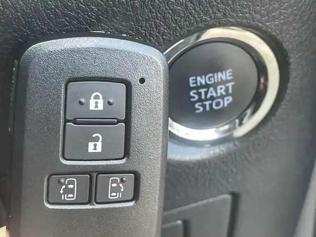 トヨタ ヴェルファイア Z 千葉県 2016(平28)年 3.7万km グレーメタリック 純正10インチナビ(NSZN-Z66T)/・フルセグ/BT/DVD/CD/バックカメラ/クリアランスソナー/ステアリングスイッチ/ETC/両側パワースライドドア/電動パーキングブレーキ/LEDヘッドライト/オートライト/フォグライト/スマートキー/プッシュスタート/純正フロアマット/純正18インチAW/アドミレイションマフラー/車高調