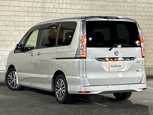 日産 セレナ ハイウェイS G S HV Aセーフ 茨城県 2014(平26)年 7.1万km ブリリアントシルバー 純正メモリナビ【MP313D-W】/(地デジTV・CD・DVD・BT・ラジオ再生)/両側パワースライドドア/クルーズコントロール/衝突軽減ブレーキ/ETC/オートライト/LEDヘッドライト/純正16inアルミホイール/純正フロアマット/スマートキー/スペアキー/取扱説明書/保証書