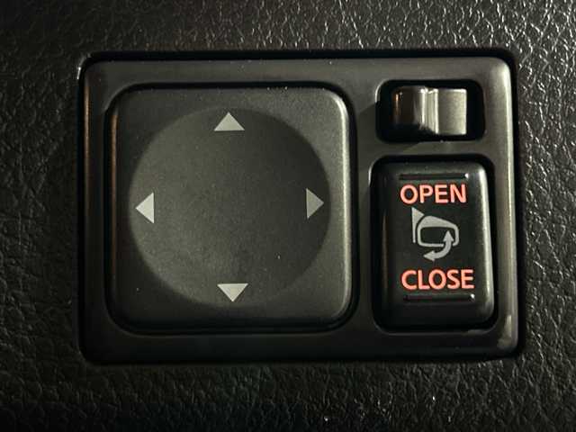 日産 セレナ ハイウェイS G S HV Aセーフ 茨城県 2014(平26)年 7.1万km ブリリアントシルバー 純正メモリナビ【MP313D-W】/(地デジTV・CD・DVD・BT・ラジオ再生)/両側パワースライドドア/クルーズコントロール/衝突軽減ブレーキ/ETC/オートライト/LEDヘッドライト/純正16inアルミホイール/純正フロアマット/スマートキー/スペアキー/取扱説明書/保証書