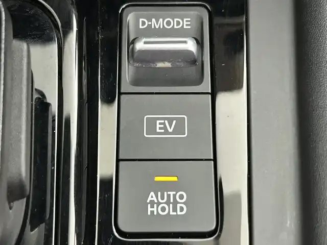 日産 ノート オーテック クロスオーバーFOUR 道央・札幌 2022(令4)年 4.3万km ガーネットレッド ・ワンオーナー/・４WD/・純正９インチメモリーナビ/　AndroidAuto/HDMI/BT/USB/フルセグTV/・アラウンドビューモニター/・ドライブレコーダー前後/・ビルトインETC2.0/・インテリジェントルームミラー/・ワイヤレス充電/・プロパイロット/・衝突被害軽減ブレーキ/・レーンキープアシスト/・クリアランスソナー/・後側方車両検知警報/・衝突防止支援/・標識検知支援/・オートブレーキホールド/・アイドリングストップ/・横滑り防止装置/・ABS/・オートマチックハイビーム/・オートライト/・LEDヘッドライト/・レザーシート/・D+N席シートヒーター/・ステアリングヒーター/・純正フロアマット/・プッシュスタート/・スマートキー/・取/保