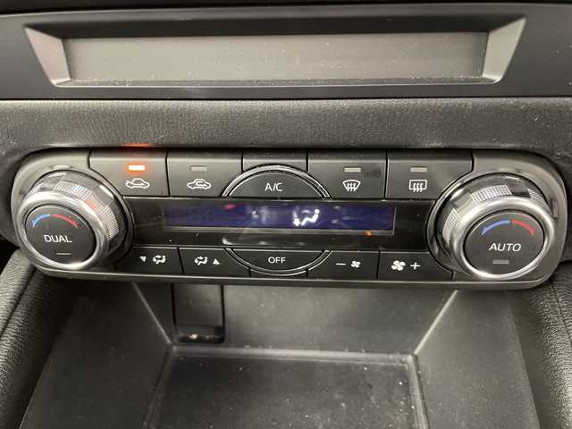 マツダ ＣＸ－５ XD プロアクティブ 道央・札幌 2017(平29)年 5.7万km ジェットブラックマイカ ・4WD/BOSEサウンド/・純正SDナビ/・CD/DVD/USB/AUX/フルセグTV/・Bluetooth接続/・スマートブレーキサポート/・ブラインドスポットモニター/・レーダークルーズコントロール/・レーンキープアシスト/・バック/サイドカメラ/前方ドライブレコーダー/・ステアリングスイッチ/純正フロアマット/・MTモード付AT/ヘッドアップディスプレイ/・電動パーキング/LEDオートライト/・電動格納ミラー/オートリトラミラー/・スマートキー/プッシュスタート