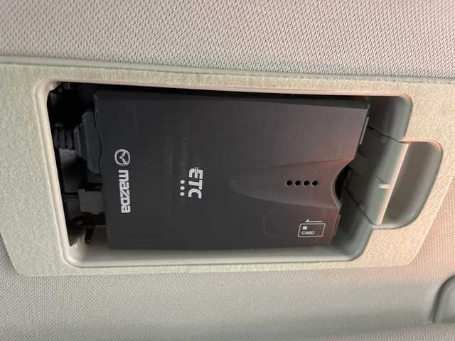 マツダ ＣＸ－５ XD プロアクティブ 道央・札幌 2017(平29)年 5.7万km ジェットブラックマイカ ・4WD/BOSEサウンド/・純正SDナビ/・CD/DVD/USB/AUX/フルセグTV/・Bluetooth接続/・スマートブレーキサポート/・ブラインドスポットモニター/・レーダークルーズコントロール/・レーンキープアシスト/・バック/サイドカメラ/前方ドライブレコーダー/・ステアリングスイッチ/純正フロアマット/・MTモード付AT/ヘッドアップディスプレイ/・電動パーキング/LEDオートライト/・電動格納ミラー/オートリトラミラー/・スマートキー/プッシュスタート