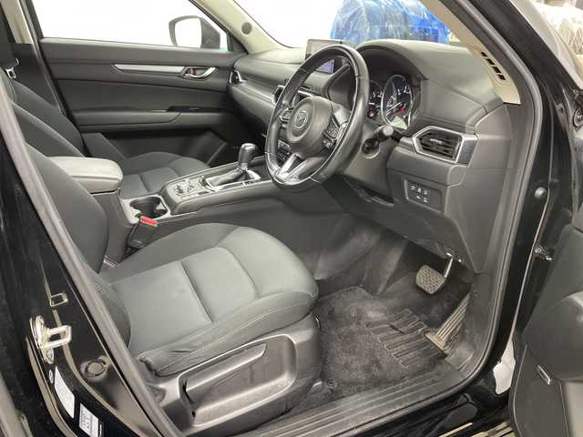 マツダ ＣＸ－５ XD プロアクティブ 道央・札幌 2017(平29)年 5.7万km ジェットブラックマイカ ・4WD/BOSEサウンド/・純正SDナビ/・CD/DVD/USB/AUX/フルセグTV/・Bluetooth接続/・スマートブレーキサポート/・ブラインドスポットモニター/・レーダークルーズコントロール/・レーンキープアシスト/・バック/サイドカメラ/前方ドライブレコーダー/・ステアリングスイッチ/純正フロアマット/・MTモード付AT/ヘッドアップディスプレイ/・電動パーキング/LEDオートライト/・電動格納ミラー/オートリトラミラー/・スマートキー/プッシュスタート