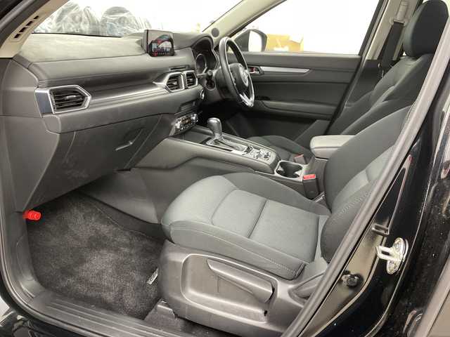 マツダ ＣＸ－５ XD プロアクティブ 道央・札幌 2017(平29)年 5.7万km ジェットブラックマイカ ・4WD/BOSEサウンド/・純正SDナビ/・CD/DVD/USB/AUX/フルセグTV/・Bluetooth接続/・スマートブレーキサポート/・ブラインドスポットモニター/・レーダークルーズコントロール/・レーンキープアシスト/・バック/サイドカメラ/前方ドライブレコーダー/・ステアリングスイッチ/純正フロアマット/・MTモード付AT/ヘッドアップディスプレイ/・電動パーキング/LEDオートライト/・電動格納ミラー/オートリトラミラー/・スマートキー/プッシュスタート