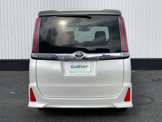 トヨタ ノア Si 千葉県 2019(令1)年 3.5万km ホワイトパールクリスタルシャイン サンルーフ/アルパイン11インチナビ/(フルセグTV/CD/DVD/BT/AM/FM)/全周囲カメラ/ドライブレコーダー/衝突被害軽減システム/車線逸脱警報/バックカメラ/クルーズコントロール/アルパイン12フリップダウンモニター/両側パワースライドドア/横滑り防止装置/ETC/アイドリングストップ/LEDヘッドライト/フォグランプ/オートライト/ウィンカーミラー/電動格納ミラー/純正16インチAW/シートリフター/プッシュスタート/スマートキー/フロアマット/スペアキー/取扱説明書/保証書