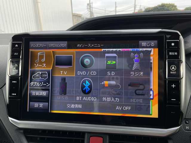 トヨタ ノア Si 千葉県 2019(令1)年 3.5万km ホワイトパールクリスタルシャイン サンルーフ/アルパイン11インチナビ/(フルセグTV/CD/DVD/BT/AM/FM)/全周囲カメラ/ドライブレコーダー/衝突被害軽減システム/車線逸脱警報/バックカメラ/クルーズコントロール/アルパイン12フリップダウンモニター/両側パワースライドドア/横滑り防止装置/ETC/アイドリングストップ/LEDヘッドライト/フォグランプ/オートライト/ウィンカーミラー/電動格納ミラー/純正16インチAW/シートリフター/プッシュスタート/スマートキー/フロアマット/スペアキー/取扱説明書/保証書