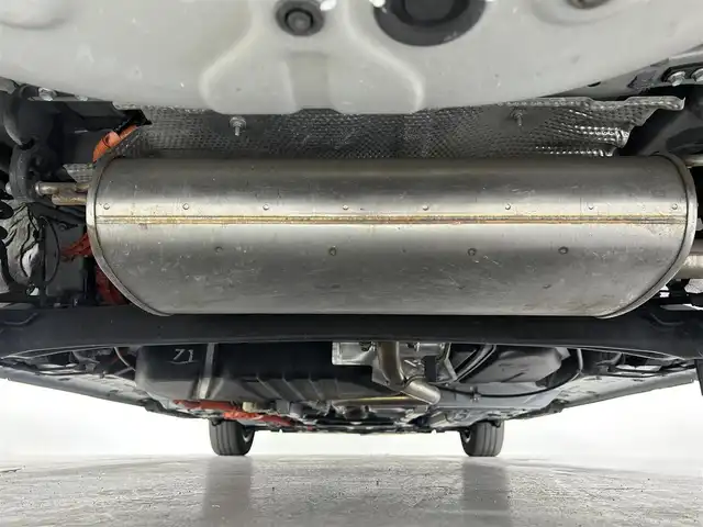 トヨタ シエンタ ハイブリッド Z 佐賀県 2022(令4)年 2.9万km ホワイトパールクリスタルシャイン 純正１０．５型ナビ/(フルセグTV/Bluetooth/MiraCast/USB/SD録音)/衝突軽減システム/全方位カメラ/コーナーセンサー/レーンアシスト/レーダークルーズコントロール/両側パワースライドドア/シートヒーター/ハンドルヒーター/純正１５インチアルミホイール/後席サーキュレーター/ＬＥＤヘッドライト/オートライト/オートマチックハイビーム/フォグライト/ナビ連動前後ドライブレコーダー/純正フロアマット/ビルトインＥＴＣ2.0/スマートキー/スペアキー×１