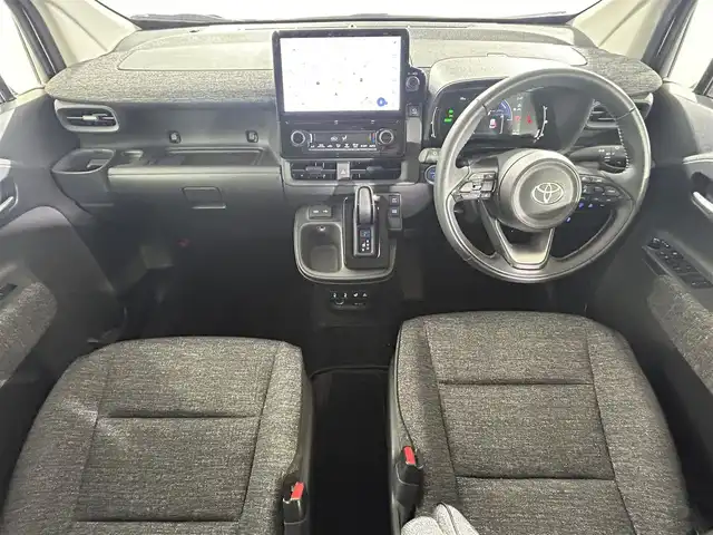 トヨタ シエンタ ハイブリッド Z 佐賀県 2022(令4)年 2.9万km ホワイトパールクリスタルシャイン 純正１０．５型ナビ/(フルセグTV/Bluetooth/MiraCast/USB/SD録音)/衝突軽減システム/全方位カメラ/コーナーセンサー/レーンアシスト/レーダークルーズコントロール/両側パワースライドドア/シートヒーター/ハンドルヒーター/純正１５インチアルミホイール/後席サーキュレーター/ＬＥＤヘッドライト/オートライト/オートマチックハイビーム/フォグライト/ナビ連動前後ドライブレコーダー/純正フロアマット/ビルトインＥＴＣ2.0/スマートキー/スペアキー×１