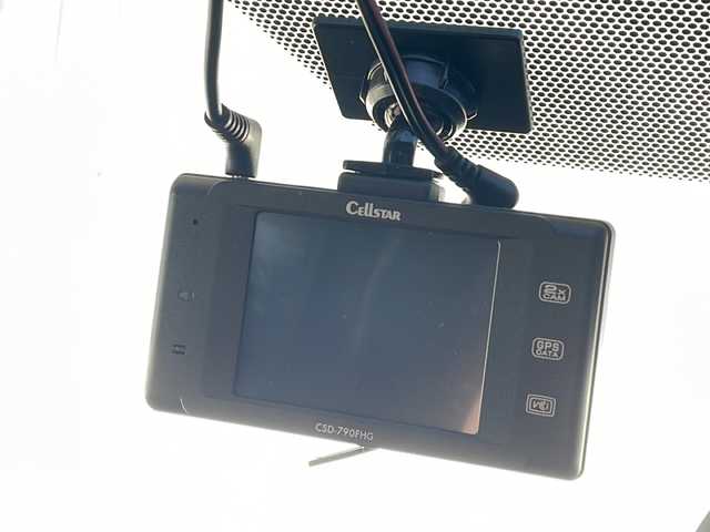 トヨタ エスクァイア Xi 長野県 2018(平30)年 5.8万km スパークリングブラックパールクリスタルシャイン ４ＷＤ/トヨタセーフティセンス/純正9型メモリナビフルセグＴＶ/バックカメラ/ETC/ドライブレコーダー/左側パワースライドドア/純正エンジンスターター/社外17インチアルミ/プッシュスタート/スマートキー/スペアキー