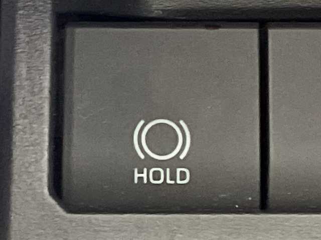 トヨタ ＲＡＶ４ HV アドベンチャー オフロードPKGⅡ 神奈川県 2023(令5)年 4.3万km 緑 トヨタセーフティセンス/純正10.5型ディスプレイオーディオ/・BT/フルセグTV/USB/MiraCast/パノラミックビューモニター/デジタルインナーミラー/ビルトインETC2.0/TRAILモード/レザーシート/パワーシート(D)/メモリシート(D)/シートヒーター(D/N)/ベンチレーション(D/N)/AC100V/パワーバックドア/革巻きステアリング/ステアリングスイッチ/ステアリングヒーター/Autoライト/前後ソナー/LEDヘッドライト/フォグランプ/SOSコール/スマートキー/スペアキー/プッシュスタートボタン/ルーフレール/純正フロアマット/純セドアバイザー/純正18インチアルミホイール