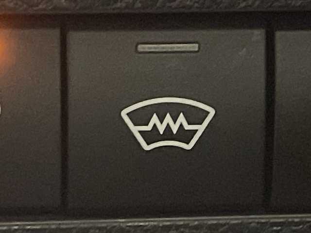 トヨタ ＲＡＶ４ HV アドベンチャー オフロードPKGⅡ 神奈川県 2023(令5)年 4.3万km 緑 トヨタセーフティセンス/純正10.5型ディスプレイオーディオ/・BT/フルセグTV/USB/MiraCast/パノラミックビューモニター/デジタルインナーミラー/ビルトインETC2.0/TRAILモード/レザーシート/パワーシート(D)/メモリシート(D)/シートヒーター(D/N)/ベンチレーション(D/N)/AC100V/パワーバックドア/革巻きステアリング/ステアリングスイッチ/ステアリングヒーター/Autoライト/前後ソナー/LEDヘッドライト/フォグランプ/SOSコール/スマートキー/スペアキー/プッシュスタートボタン/ルーフレール/純正フロアマット/純セドアバイザー/純正18インチアルミホイール