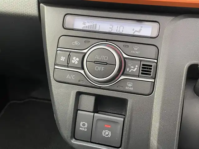 ダイハツ タント ファンクロスターボ 岩手県 2024(令6)年 1.6万km シャイニングホワイトパール ４WD/ターボ/パノラマモニター/両側パワースライドドア/ルーフレール/スマートアシスト/衝突回避支援ブレーキ/ブレーキ制御付き誤発進抑制機能/車線逸脱抑制機能/オートハイビーム/標識認識機能/先行車発進お知らせ機能/ブレーキホールド機能/横滑り防止装置/アイドリングストップ/コーナーセンサー/撥水加工生地シート/シートヒーター/防水シートバック/純正ナビ/フルセグTV/ドライブレコーダー/LEDヘッドライト/純正１５インチアルミホイール