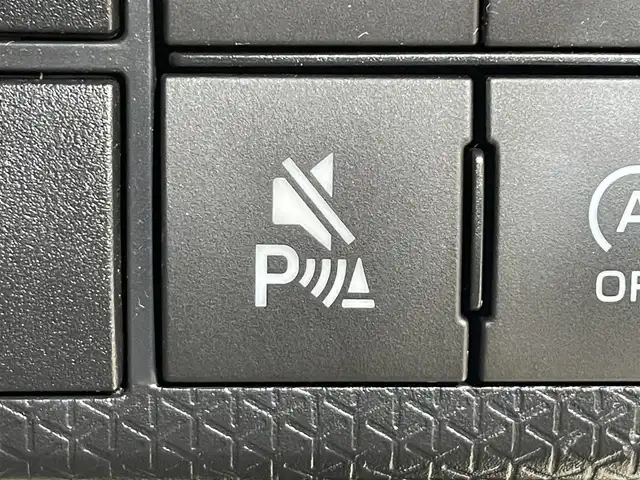 ダイハツ タント ファンクロスターボ 岩手県 2024(令6)年 1.6万km シャイニングホワイトパール ４WD/ターボ/パノラマモニター/両側パワースライドドア/ルーフレール/スマートアシスト/衝突回避支援ブレーキ/ブレーキ制御付き誤発進抑制機能/車線逸脱抑制機能/オートハイビーム/標識認識機能/先行車発進お知らせ機能/ブレーキホールド機能/横滑り防止装置/アイドリングストップ/コーナーセンサー/撥水加工生地シート/シートヒーター/防水シートバック/純正ナビ/フルセグTV/ドライブレコーダー/LEDヘッドライト/純正１５インチアルミホイール