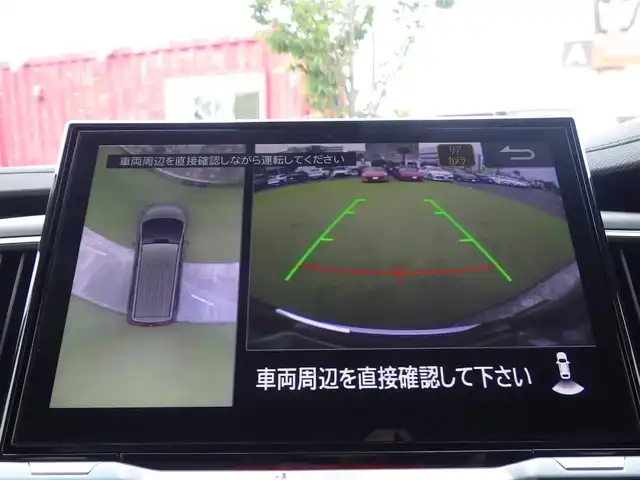 三菱 デリカＤ：５ シャモニー 千葉県 2025(令7)年 0.1万km未満 黒Ⅱ 【CHAMONIX (7人)　4WD　e-Assist/オリジナルナビ取付パッケージ＋リアモニター取付パッケージ(25/300)　ステップレス　（7人）D:5専用11型ナビゲーション(322/300)/e-Assist/・衝突被害軽減ブレーキシステム（FCM）/・車線逸脱警報システム（LDW）/・レーダークルーズコントロールシステム（ACC）/・誤発進抑制機能（前進＆後退時）（UMS）/・オートマチックハイビーム[AHB]/両側パワースライドドア/エレクトリックテールゲート/純正メモリーナビ/地デジTV/【DVD/CD再生機能　Bluetooth接続】/マルチアラウンドモニター/運転席パワーシート/前席シートヒーター/ステアリングヒーター/ステアリングスイッチ/革巻きステアリング/パドルシフト/純正18インチアルミホイル/サイド/カーテンエアバッグ/キーレスオペレーションシステム