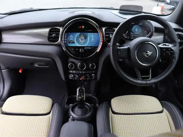 ＭＩＮＩ ＢＭＷ ミニ クーパー  レゾリュートED 静岡県 2022(令4)年 2.1万km 緑Ⅱ 特別仕様車/インテリジェントセーフティ/衝突軽減ブレーキ車線逸脱警告/MINIapp対応ディスプレイオーディオBluetooth/バックカメラ/専用ボディーカラー/専用ハーフレザーシート シートヒーター /MINIドライビングMODE/リヤガラスフィルム施工/ミラー一体型DSRCETC/コンフォートアクセス/LEDヘッドライト/前後パークディスタンス