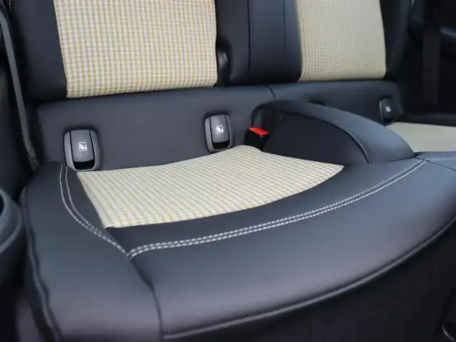 ＭＩＮＩ ＢＭＷ ミニ クーパー  レゾリュートED 静岡県 2022(令4)年 2.1万km 緑Ⅱ 特別仕様車/インテリジェントセーフティ/衝突軽減ブレーキ車線逸脱警告/MINIapp対応ディスプレイオーディオBluetooth/バックカメラ/専用ボディーカラー/専用ハーフレザーシート シートヒーター /MINIドライビングMODE/リヤガラスフィルム施工/ミラー一体型DSRCETC/コンフォートアクセス/LEDヘッドライト/前後パークディスタンス