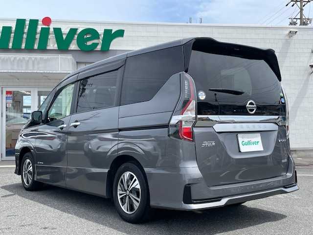 日産 セレナ e－パワー ハイウェイスター V 三重県 2020(令2)年 3.5万km ダークメタルグレー セーフティパックA/・カーテン/サイドエアバック/・インテリジェントアラウンドビューモニター/・ふらつき警報/・ヒーター付ドアミラー/全方位運転支援システム/・インテリジェントエマージェンシーブレーキ/・後側方車両検知警報/・後退時車両検知警報/・標識検知機能/・踏み間違い衝突防止アシスト/・車線逸脱防止支援システム/・車線逸脱警報/・後側方衝突防止支援システム/1オーナー/純正フリップダウンモニター/純正10型SDナビ/フルセグTV/【CD/DVD/BD/SD/Bluetooth/ipod/USB】/ビルトインETC/ドライブレコーダー/両側パワースライドドア/パーソナルテーブル/オートライト/アダプティブLEDヘッドランプ/LEDフロントフォグランプ/195/65R15インチ純正AW/プッシュスタート/スマートキー/スペアキー/純正フロアマット