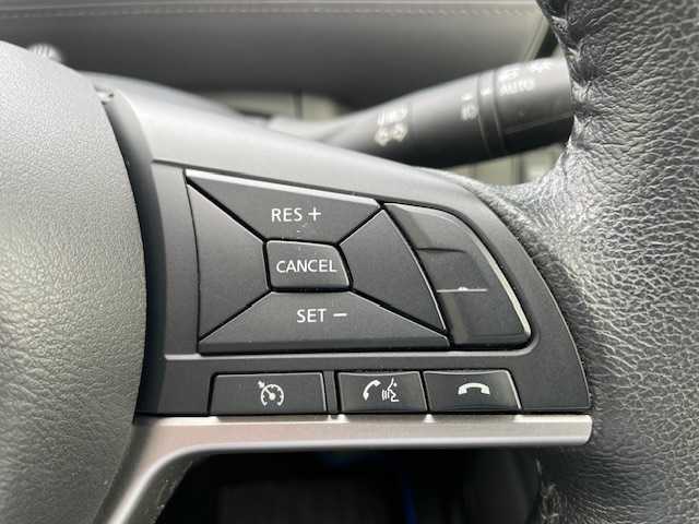 日産 セレナ e－パワー ハイウェイスター V 三重県 2020(令2)年 3.5万km ダークメタルグレー セーフティパックA/・カーテン/サイドエアバック/・インテリジェントアラウンドビューモニター/・ふらつき警報/・ヒーター付ドアミラー/全方位運転支援システム/・インテリジェントエマージェンシーブレーキ/・後側方車両検知警報/・後退時車両検知警報/・標識検知機能/・踏み間違い衝突防止アシスト/・車線逸脱防止支援システム/・車線逸脱警報/・後側方衝突防止支援システム/1オーナー/純正フリップダウンモニター/純正10型SDナビ/フルセグTV/【CD/DVD/BD/SD/Bluetooth/ipod/USB】/ビルトインETC/ドライブレコーダー/両側パワースライドドア/パーソナルテーブル/オートライト/アダプティブLEDヘッドランプ/LEDフロントフォグランプ/195/65R15インチ純正AW/プッシュスタート/スマートキー/スペアキー/純正フロアマット