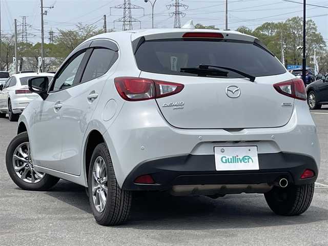 マツダ デミオ 15Sノーブルクリムゾン 道央・札幌 2019(平31)年 2.2万km セラミックM ４WD/純正メーカーナビ/CD/DVD/BT/フルセグ/衝突被害軽減ブレーキ/横滑り防止装置/レーンキープアシスト/クリアランスソナー/ブラインドスポットモニター/アラウンドビューモニター/ETC/ミラー一体型ドライブレコーダー/アイドリングストップ/前席シートヒーター/革巻きステアリング/ステアリングリモコン/MTモード付AT/プッシュスタート/スマートキー/LEDヘッドライト/オートライト/オートハイビーム/電動格納ミラー/ウィンカーミラー/純正フロアマット/ドアバイザー