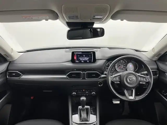 マツダ ＣＸ－５ XD スマートエディション 岡山県 2020(令2)年 1万km ジェットブラックマイカ 純正８インチナビ/（Bluetooth/フルセグTV/CD/DVD）/アラウンドビューモニター/レーダークルーズコントロール/オートハイビーム/シートヒーター/ステアリングヒーター/衝突軽減ブレーキシステム/４ＷＤ　/ブラインドスポットモニター/D席メモリー付きパワーシート/トラフィックサインリコグニション/コーナーセンサー/スマートキー×2/取扱説明書