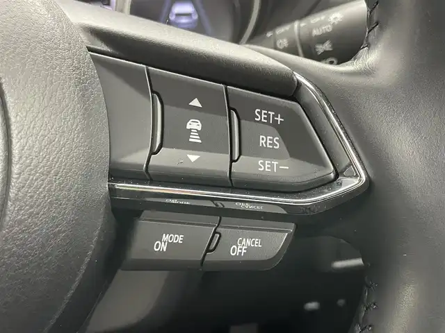 マツダ ＣＸ－５ XD スマートエディション 岡山県 2020(令2)年 1万km ジェットブラックマイカ 純正８インチナビ/（Bluetooth/フルセグTV/CD/DVD）/アラウンドビューモニター/レーダークルーズコントロール/オートハイビーム/シートヒーター/ステアリングヒーター/衝突軽減ブレーキシステム/４ＷＤ　/ブラインドスポットモニター/D席メモリー付きパワーシート/トラフィックサインリコグニション/コーナーセンサー/スマートキー×2/取扱説明書