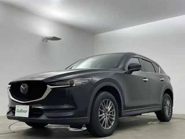 マツダ ＣＸ－５ XD スマートエディション 岡山県 2020(令2)年 1万km ジェットブラックマイカ 純正８インチナビ/（Bluetooth/フルセグTV/CD/DVD）/アラウンドビューモニター/レーダークルーズコントロール/オートハイビーム/シートヒーター/ステアリングヒーター/衝突軽減ブレーキシステム/４ＷＤ　/ブラインドスポットモニター/D席メモリー付きパワーシート/トラフィックサインリコグニション/コーナーセンサー/スマートキー×2/取扱説明書