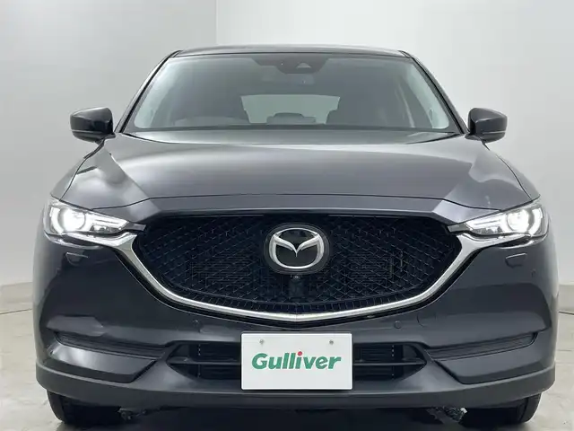 マツダ ＣＸ－５ XD スマートエディション 岡山県 2020(令2)年 1万km ジェットブラックマイカ 純正８インチナビ/（Bluetooth/フルセグTV/CD/DVD）/アラウンドビューモニター/レーダークルーズコントロール/オートハイビーム/シートヒーター/ステアリングヒーター/衝突軽減ブレーキシステム/４ＷＤ　/ブラインドスポットモニター/D席メモリー付きパワーシート/トラフィックサインリコグニション/コーナーセンサー/スマートキー×2/取扱説明書