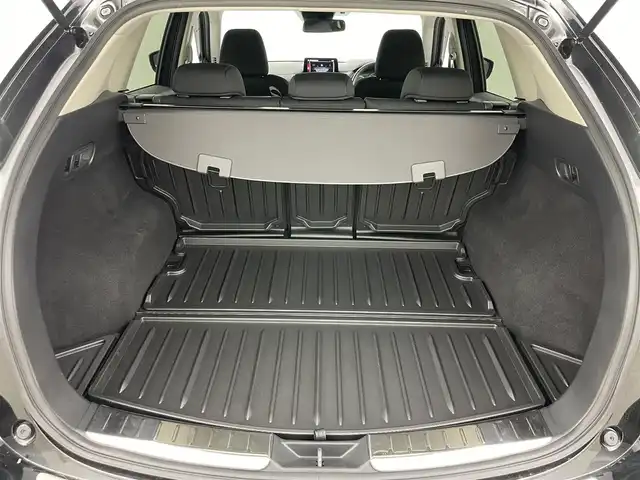 マツダ ＣＸ－５ XD スマートエディション 岡山県 2020(令2)年 1万km ジェットブラックマイカ 純正８インチナビ/（Bluetooth/フルセグTV/CD/DVD）/アラウンドビューモニター/レーダークルーズコントロール/オートハイビーム/シートヒーター/ステアリングヒーター/衝突軽減ブレーキシステム/４ＷＤ　/ブラインドスポットモニター/D席メモリー付きパワーシート/トラフィックサインリコグニション/コーナーセンサー/スマートキー×2/取扱説明書