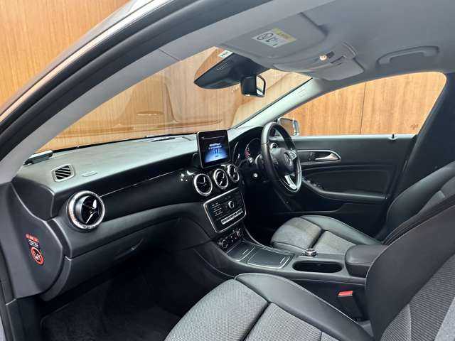 メルセデス・ベンツ ＣＬＡ１８０ Sブレイク AMG スタイル 千葉県 2018(平30)年 4.8万km マウンテングレー レーダーセーフティＰＫＧ　/純正ナビ　/バックカメラ　/ＡＣＣ　/ハーフレザーシート　/シートヒーター　/電動リアゲート　/ＬＥＤヘッドライト　/オートライト　/純正１８インチＡＷ　/ＥＴＣ　/ＢＳＭ　/レーンアシスト