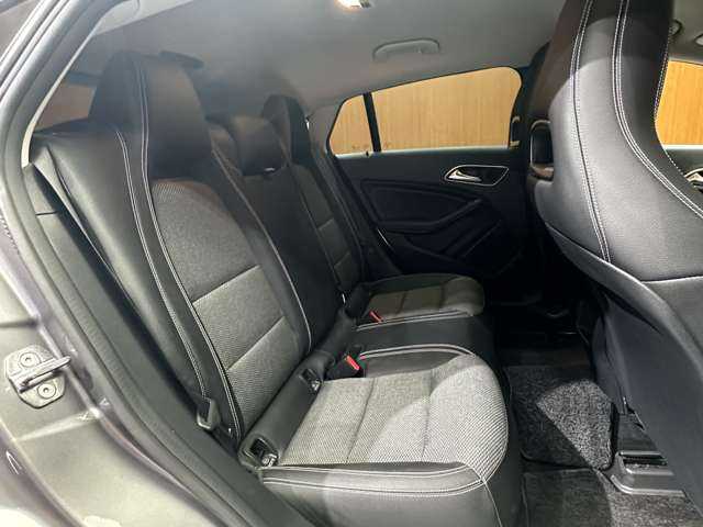 メルセデス・ベンツ ＣＬＡ１８０ Sブレイク AMG スタイル 千葉県 2018(平30)年 4.8万km マウンテングレー レーダーセーフティＰＫＧ　/純正ナビ　/バックカメラ　/ＡＣＣ　/ハーフレザーシート　/シートヒーター　/電動リアゲート　/ＬＥＤヘッドライト　/オートライト　/純正１８インチＡＷ　/ＥＴＣ　/ＢＳＭ　/レーンアシスト