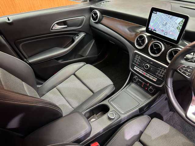 メルセデス・ベンツ ＣＬＡ１８０ Sブレイク AMG スタイル 千葉県 2018(平30)年 4.8万km マウンテングレー レーダーセーフティＰＫＧ　/純正ナビ　/バックカメラ　/ＡＣＣ　/ハーフレザーシート　/シートヒーター　/電動リアゲート　/ＬＥＤヘッドライト　/オートライト　/純正１８インチＡＷ　/ＥＴＣ　/ＢＳＭ　/レーンアシスト