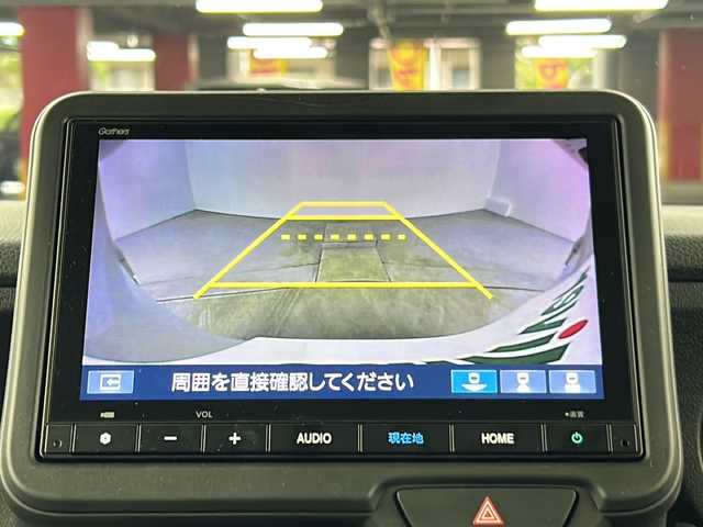 ホンダ Ｎ ＢＯＸ カスタム 愛知県 2024(令6)年 0.3万km プレミアムサンライトホワイトパール 禁煙車/純正９インチナビ/（AM/FM/Bluetooth/フルセグTV)/シーケンシャルウインカー/ホンダセンシング/・衝突軽減ブレーキ/・先行車発進お知らせ機能/・路外逸脱抑制機能/・標識認識機能/・追従式クルーズコントロール/・オートマチックハイビーム/・クリアランスソナー/シートヒーター/左側パワースライドドア/純正14インチアルミホイール/LEDヘッドライト/スマートキー/プッシュスタート/ベンチシート