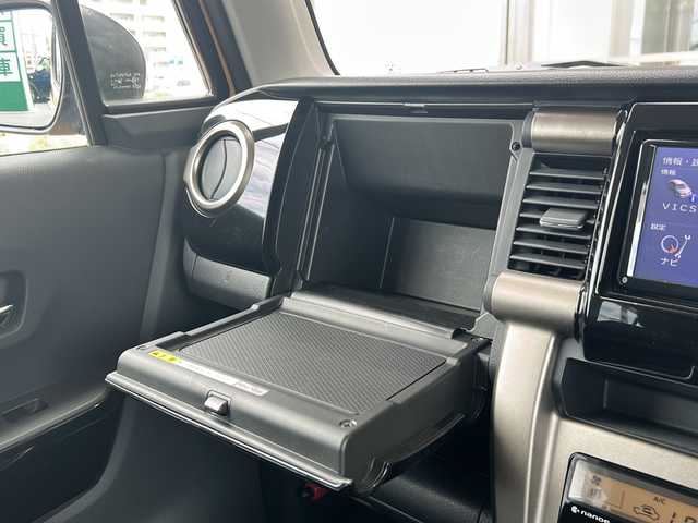 スズキ ハスラー Jスタイル Ⅱ 静岡県 2018(平30)年 4万km アクティブイエロー/ブラック2トーンルーフ 純正SDナビ/・CD/・DVD/・フルセグTV/・Bluetooth/主要装備/・衝突軽減/・レーンキープ/・バックカメラ/・ETC/・シートヒーター/・ステアリングスイッチ/・フォグランプ/・HIDヘッドライト/・ハーフレザーシート/・純正フロアマット