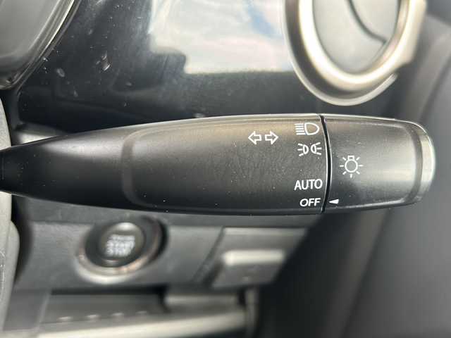 スズキ ハスラー Jスタイル Ⅱ 静岡県 2018(平30)年 4万km アクティブイエロー/ブラック2トーンルーフ 純正SDナビ/・CD/・DVD/・フルセグTV/・Bluetooth/主要装備/・衝突軽減/・レーンキープ/・バックカメラ/・ETC/・シートヒーター/・ステアリングスイッチ/・フォグランプ/・HIDヘッドライト/・ハーフレザーシート/・純正フロアマット