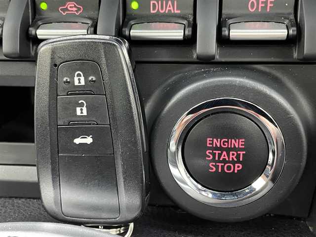 トヨタ ８６ GT リミテッド 茨城県 2020(令2)年 3.1万km クリスタルブラックシリカ 純正ナビ/バックカメラ/フルセグ/モデリスタエアロ/ETC/ドラレコ/純正17インチAW/LEDヘッドライト/スマートキー