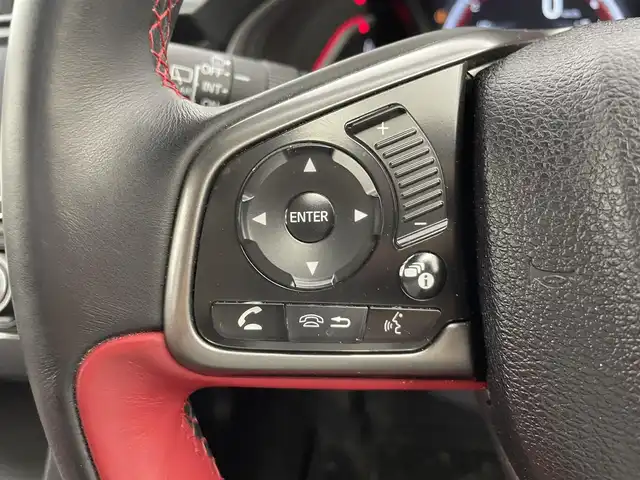 ホンダ シビック タイプR 群馬県 2017(平29)年 2.2万km チャンピオンシップホワイト 6速MT/Strada7インチナビ/・AM/FM/CD/DVD/Blu-ray/SD/Bluetooth/フルセグTV/バックカメラ/TYPE R専用設計/・フロントグリル/・エアロダイナミクスカラードバンパー（フロント/リア）/・カーボン調フロントスポイラー/・ピアノブラック大型リアスポイラー/・カラードボルテックスジェネレーター/・カーボン調サイドシルガーニッシュ/・アダプティブダンパーシステム/・サスペンション（フロント：デュアルアクシスストラット リア：マルチリンク）/専用20インチアルミホイール/Honda TYPE Rシート（フロント）/ドライブレコーダー/クルーズコントロール/純正ビルトインETC/LEDヘッドランプ