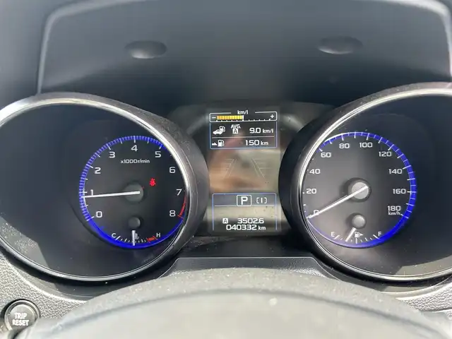 スバル レガシィ Ｂ４ リミテッド 群馬県 2015(平27)年 4.1万km クリスタルホワイトP 純正8インチナビ/　(AM/FM/BT/TV/DVD/CD/USB)/バックカメラ/アイサイト/レーンキープアシスト/レーダークルーズコントロール/ダウンヒルアシストコントロール/横滑り防止機能/アイドリングストップ/ETC/AUTOライト/全席シートヒーター/前席パワーシート/ステアリングリモコン/LEDヘッドライト/LEDフォグライト/純正フロアマット/純正ドアバイザー/保証書/スペアキー1つ