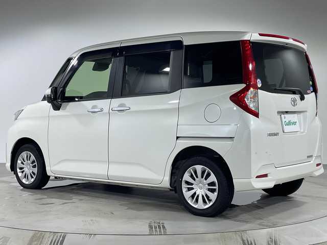 トヨタ ルーミー G－T 福岡県 2019(令1)年 3万km パールホワイトⅢ ワンオーナー/純正ナビ/（AM/FM/CD/DVD/Bluetooth/フルセグTV）/クルーズコントロール/プリクラッシュセーフティ/横滑り防止/アイドリングストップ/ヒートシーター（運転席/助手席）/パーキングアシスト/パワースライドドア（両側）/オートライト/オートマチックハイビーム/電格ミラー/純正フロアマット/スペアキー×１/保証書/取扱説明書