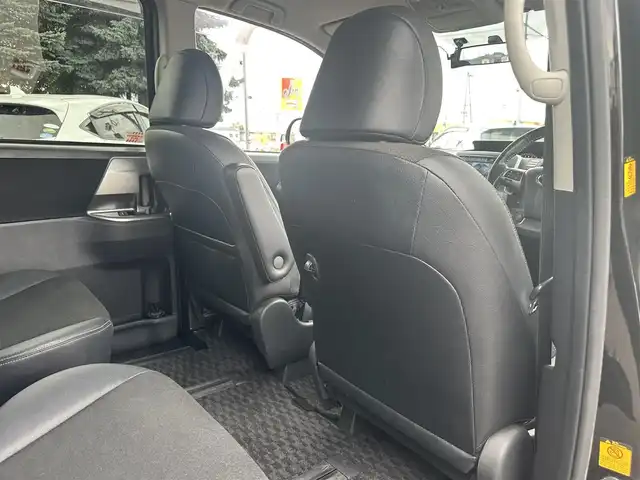 トヨタ ヴォクシー ZS 煌Z 道北・旭川 2013(平25)年 11万km ブラック (株)IDOMが運営する【じしゃロン旭川店】の自社ローン専用車両になります。こちらは現金またはオートローンご利用時の価格です。自社ローンご希望の方は別途その旨お申付け下さい/　/・純正ナビ(CD/DVD/BT/HDD/SD/フルセグ)/・バックカメラ/・ETC/・ドライブレコーダー/・ステアリングリモコン/・両側パワースライドドア/・積込スタッドレスタイヤ 社外AW 195/65R15/・プッシュスタート/・スマートキー2個/・フォグランプ/・取扱説明書