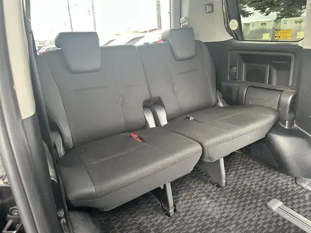 トヨタ ヴォクシー ZS 煌Z 道北・旭川 2013(平25)年 11万km ブラック (株)IDOMが運営する【じしゃロン旭川店】の自社ローン専用車両になります。こちらは現金またはオートローンご利用時の価格です。自社ローンご希望の方は別途その旨お申付け下さい/　/・純正ナビ(CD/DVD/BT/HDD/SD/フルセグ)/・バックカメラ/・ETC/・ドライブレコーダー/・ステアリングリモコン/・両側パワースライドドア/・積込スタッドレスタイヤ 社外AW 195/65R15/・プッシュスタート/・スマートキー2個/・フォグランプ/・取扱説明書