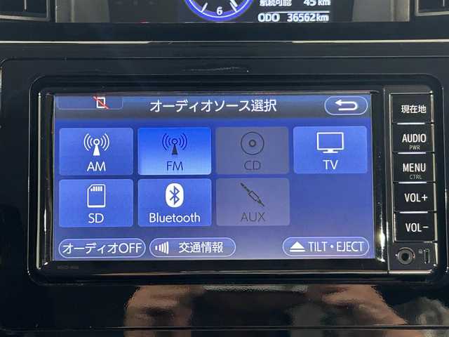 トヨタ ルーミー カスタムG－T 愛知県 2018(平30)年 3.7万km マゼンタベリーマイカM 純正SDナビ(NSCD-W66)/(Bluetooth/フルセグTV/CD/AM/FM/SD)/スマートアシスト　/　　-衝突回避支援ブレーキ/　　-車線逸脱警報/　　-ふらつき警報/　　-先行車発進お知らせ/　　-コーナーセンサー/　　-オートクルーズコントロール/　　-標識認識機能/両側パワースライドドア　/ビルトインＥＴＣ　/ＬＥＤヘッドライト/LEDフォグランプ　/バックカメラ　/ドライブレコーダー　/アイドリングストップ　/横滑り防止装置/純正フロアマット　/プッシュスタート/　　-スマートキー/後席サンバイザー